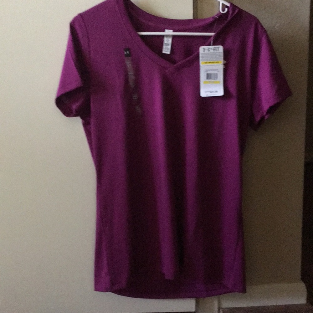 NWT under armour short sleeve heat gear shirt